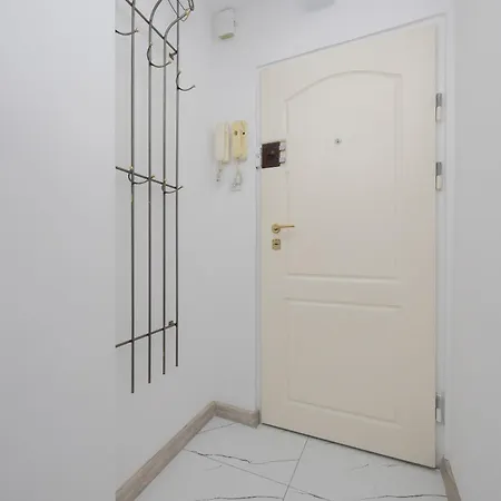 Bright Apartament Wola Ideal For Remote Work By Renters *