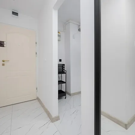 Bright Apartament Wola Ideal For Remote Work By Renters *