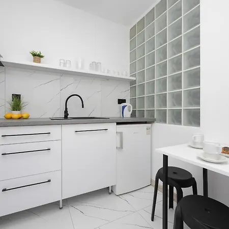Apartment Bright Apartament Wola Ideal For Remote Work By Renters Warsaw